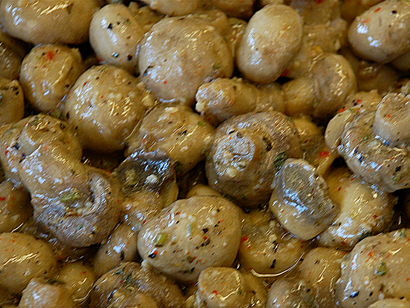 food-service-marinated-mushrooms