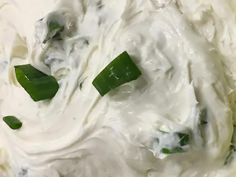 food-service-cream-cheese-chives
